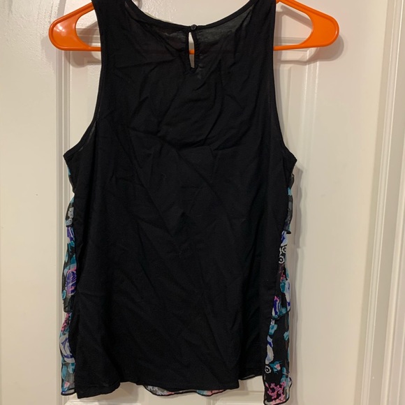 H&M Floral Ruffle Top - Picture 2 of 3